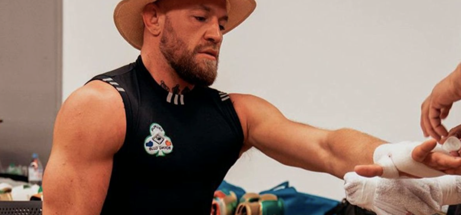 McGregor Stokes the Flames vs Chandlerem Renewed War of Words
