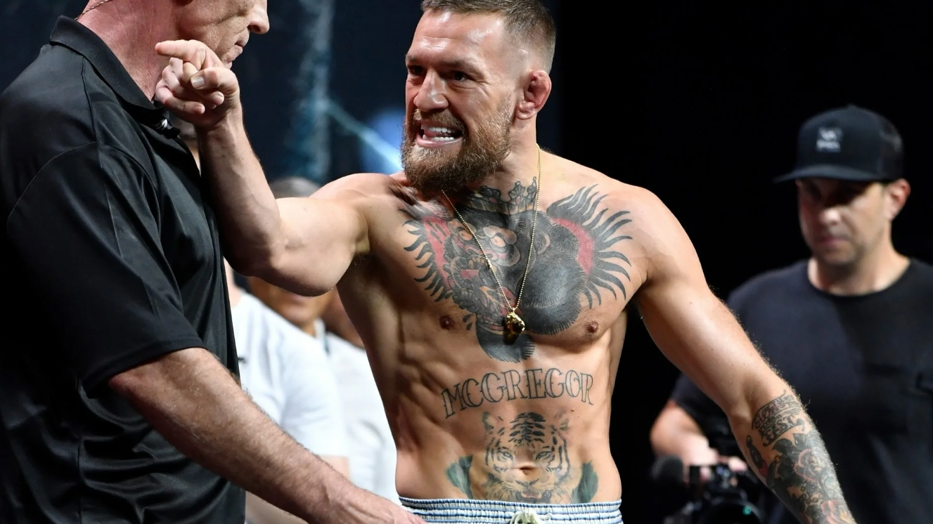 McGregorovi příznivci argumentují, že rozhodnutí bylo nespravedlivé